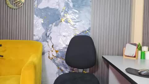 Snapshot of gianellacox chatting on 02/07/26, 12:42 online show from 02/07/26, 12:42