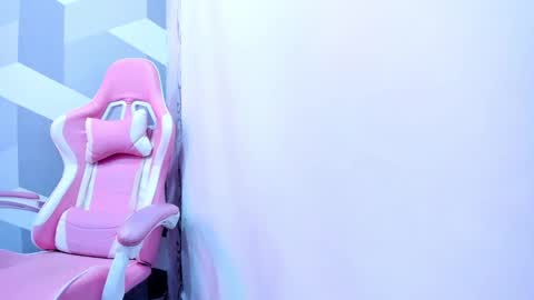 Snapshot of gianna_watson chatting on 02/27/25, 01:17 gianna_watson online show from 02/27/25, 01:17