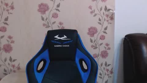 Gianni online show from 12/14/25, 08:35