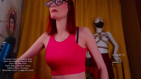 Snapshot of giantess_eva chatting on 10/23/25, 05:33 Eva online show from 10/23/25, 05:33