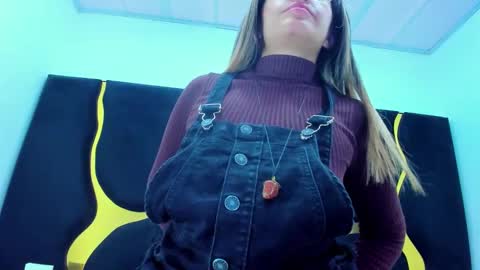 GiaRoussel online show from 11/29/25, 05:05