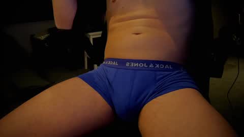 Snapshot of gibblitt chatting on 01/19/25, 07:04 gibblitt online show from 01/19/25, 07:04