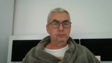 gigi1970 online show from 10/11/25, 10:25