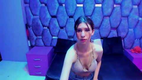 gigi glase online show from 09/30/25, 07:52