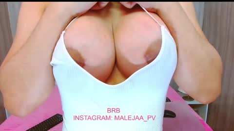Snapshot of gigidoll_ chatting on 03/01/25, 08:56 Maleja online show from 03/01/25, 08:56
