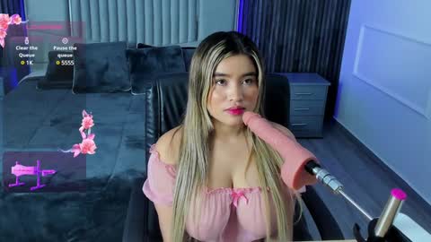 Gigi Doll online show from 01/27/25, 12:05