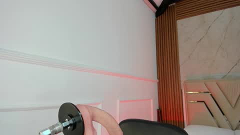 Gigi Doll online show from 03/25/26, 11:38