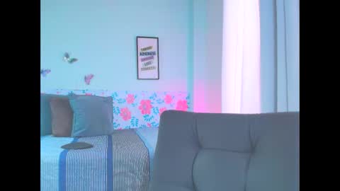 Sharlotte  online show from 11/06/25, 08:43