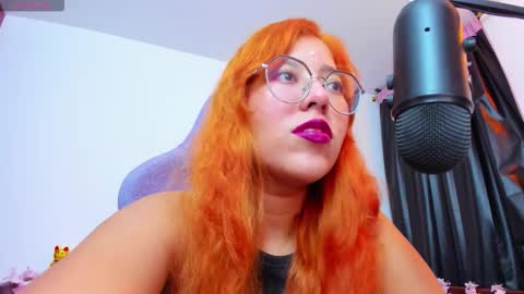 gigimooon online show from 02/10/26, 01:43