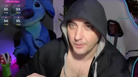 Snapshot of gil_gamesh2nd chatting on 11/16/25, 07:14 Mirko online show from 11/16/25, 07:14