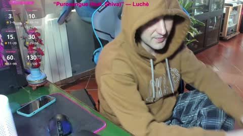 Snapshot of gil_gamesh90 chatting on 01/11/25, 11:45 Mirko online show from 01/11/25, 11:45