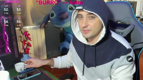 Snapshot of gil_gamesh90 chatting on 01/12/25, 08:36 Mirko online show from 01/12/25, 08:36