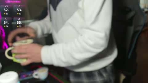 Snapshot of gil_gamesh90 chatting on 01/12/25, 02:52 Mirko online show from 01/12/25, 02:52