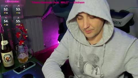 Snapshot of gil_gamesh90 chatting on 01/28/25, 08:58 Mirko online show from 01/28/25, 08:58