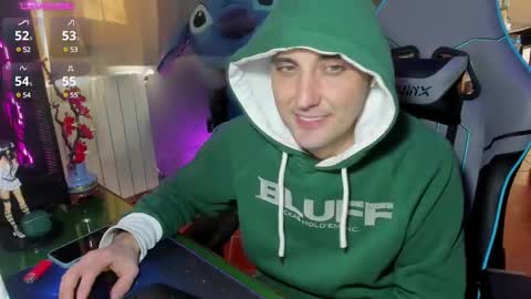 Snapshot of gil_gamesh90 chatting on 02/16/25, 01:27 Mirko online show from 02/16/25, 01:27