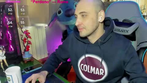 Snapshot of gil_gamesh90 chatting on 02/19/25, 12:11 Mirko online show from 02/19/25, 12:11