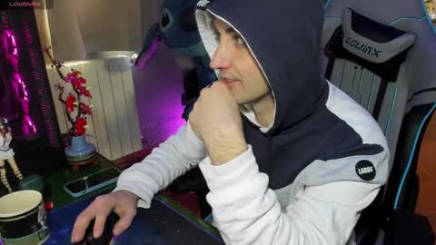 Snapshot of gil_gamesh90 chatting on 02/22/25, 11:13 Mirko online show from 02/22/25, 11:13