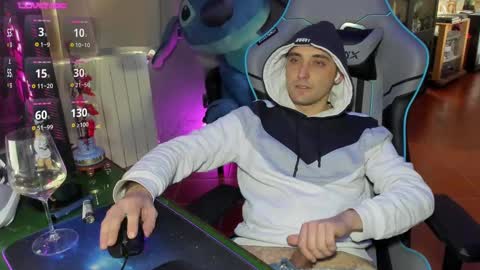 Snapshot of gil_gamesh90 chatting on 02/22/25, 02:30 Mirko online show from 02/22/25, 02:30