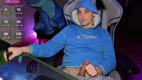 Snapshot of gil_gamesh90 chatting on 03/06/25, 03:02 Mirko online show from 03/06/25, 03:02