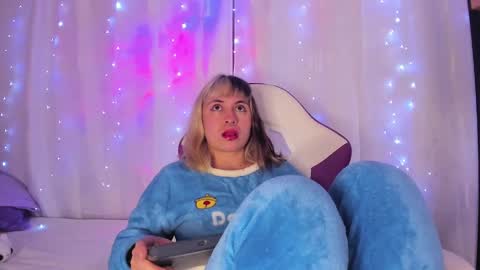 Snapshot of gilakat chatting on 01/15/25, 07:59 gilakat online show from 01/15/25, 07:59