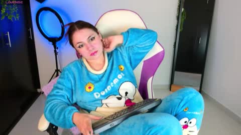 Snapshot of gilakat chatting on 10/13/25, 05:40 gilakat online show from 10/13/25, 05:40