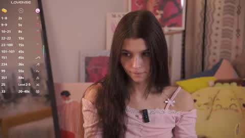 Mia online show from 02/02/26, 08:24