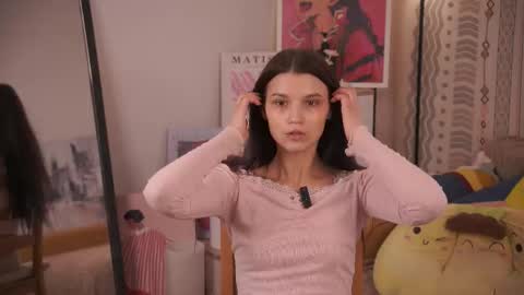 Mia online show from 02/17/26, 08:11