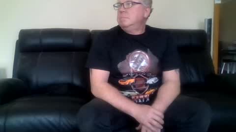 Snapshot of gimmmieoooo chatting on 06/14/26, 04:36 gimmmieoooo online show from 06/14/26, 04:36