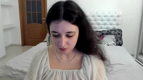 Kate online show from 10/29/25, 09:33