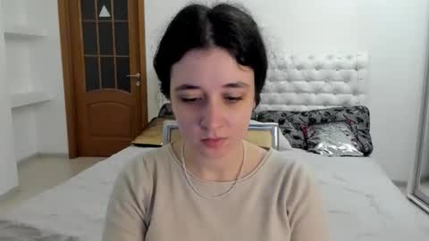 Kate online show from 11/13/25, 08:35