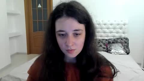 Kate online show from 11/16/25, 08:53