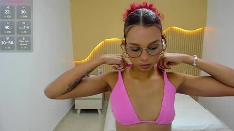 Snapshot of ginamorelo chatting on 06/05/26, 08:03 G I A N A online show from 06/05/26, 08:03
