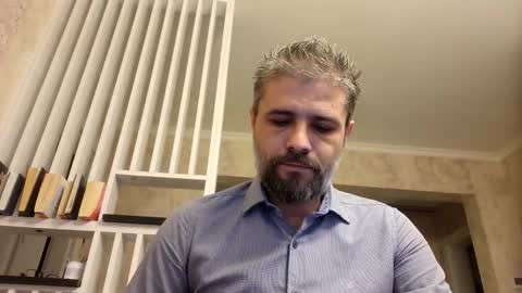 Gabriel online show from 11/28/25, 07:33