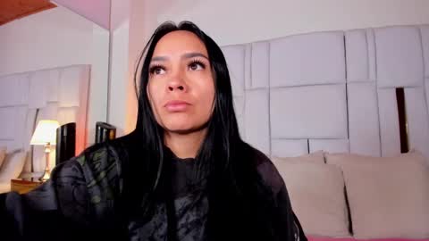 Snapshot of ginebra_ness chatting on 02/10/25, 12:29 Ginebra Ness online show from 02/10/25, 12:29