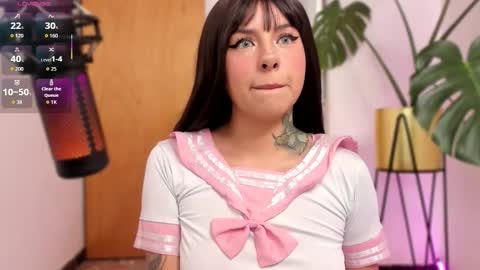 Snapshot of ginger_doll__ chatting on 12/19/25, 04:41 Julie online show from 12/19/25, 04:41