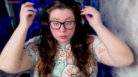 Snapshot of ginger_grayy chatting on 02/09/26, 06:50 Alexa here online show from 02/09/26, 06:50