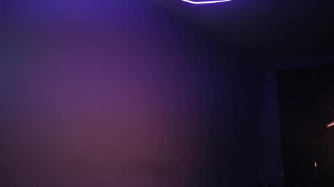        im expecting 350 thumbs up on my altar   online show from 11/04/25, 10:20