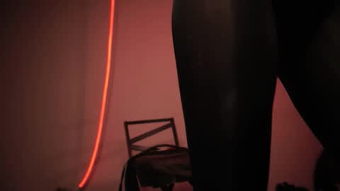        im expecting 350 thumbs up on my altar   online show from 02/24/26, 10:19