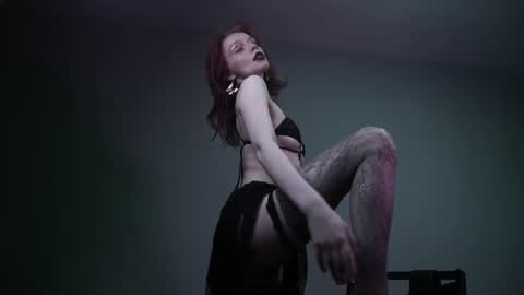 Snapshot of ginger_hugs chatting on 07/02/26, 03:23 im expecting 350 thumbs up on my altar online show from 07/02/26, 03:23