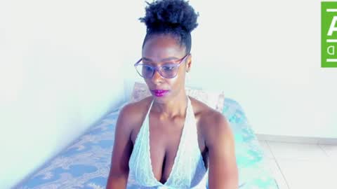 Snapshot of ginger_smil chatting on 07/14/26, 12:33 Diana online show from 07/14/26, 12:33