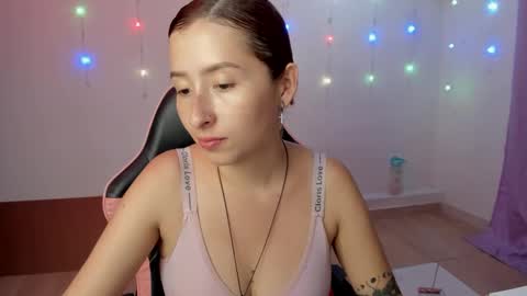 Snapshot of ginger_sweetty chatting on 01/08/25, 11:52 Ginger online show from 01/08/25, 11:52