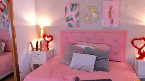 Ginger online show from 02/14/25, 07:54