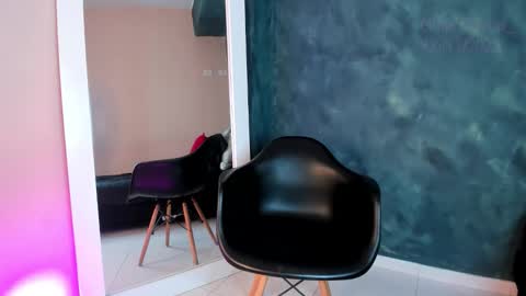 Snapshot of gingermoon_ chatting on 11/06/25, 07:26 Ginger online show from 11/06/25, 07:26