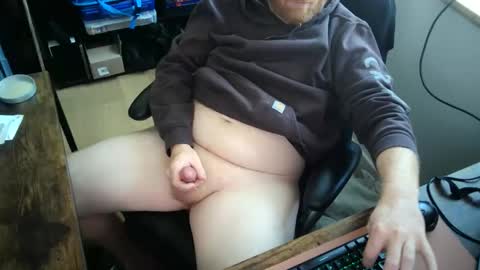 Snapshot of gingermooncum chatting on 04/29/26, 06:14 gingermooncum online show from 04/29/26, 06:14
