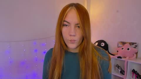 gingerr_pie online show from 09/28/25, 06:57