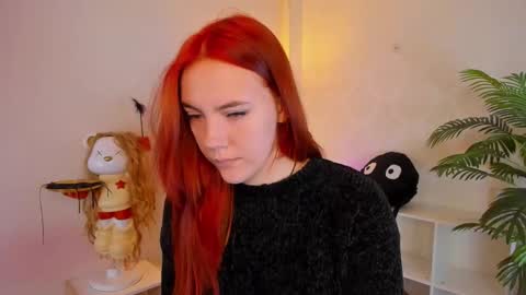 gingerr_pie online show from 10/13/25, 06:41