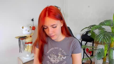 gingerr_pie online show from 10/17/25, 07:05