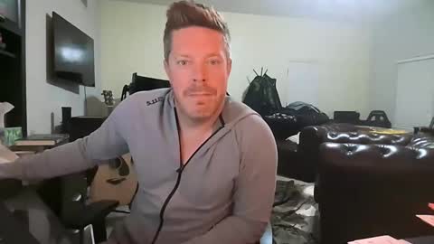 gingerzaddy online show from 10/30/25, 10:16