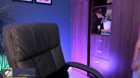 Ginnaa online show from 11/26/25, 07:04