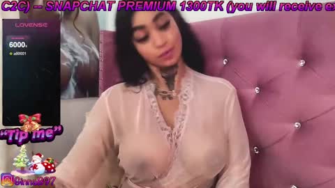 Snapshot of ginnabolton chatting on 12/28/24, 01:38 Ginna Bolton online show from 12/28/24, 01:38